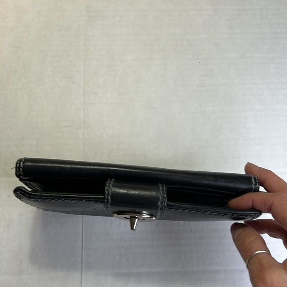 COACH BLACK LEATHER VINTAGE TURN LOCK CLOSURE STITCHED WALLET - Picture 13 of 16